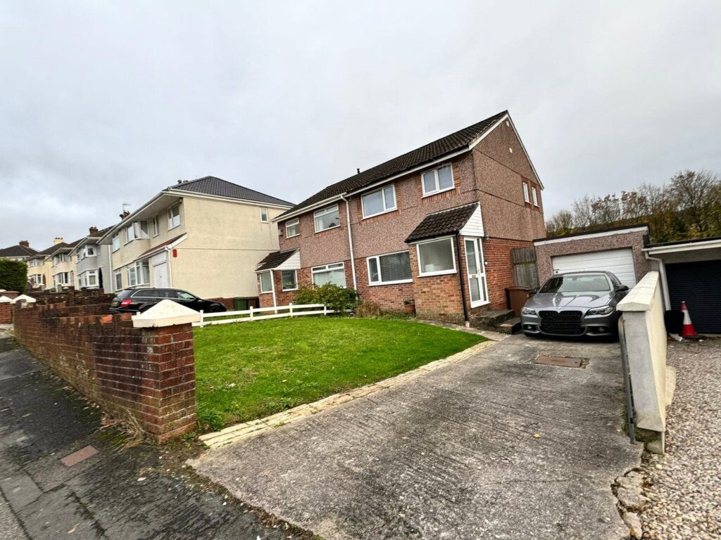 Woodford Avenue, Plymouth, PL7 4QN