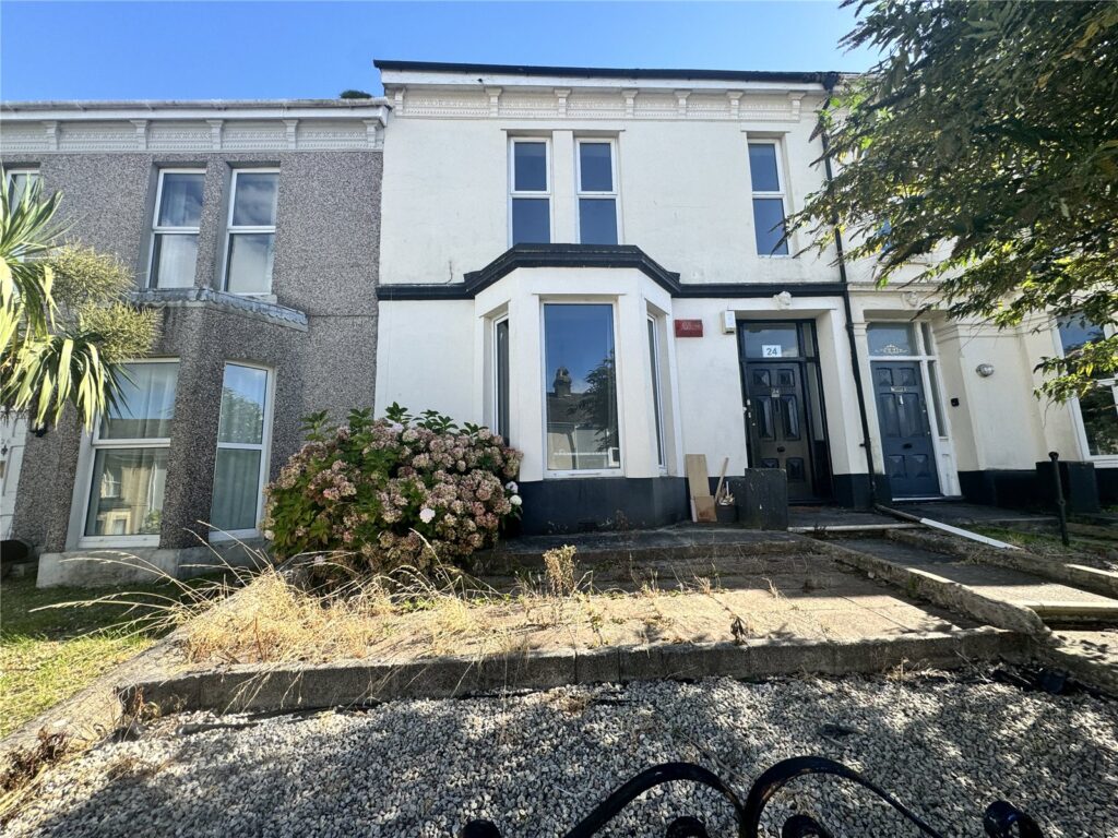 Furzehill Road, Mutley, Plymouth, Devon, PL4 7JZ